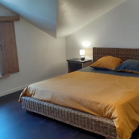 Bed and Breakfast Grande Chambre D'Hote Les Chats-Pitres La Rochette  Экстерьер фото